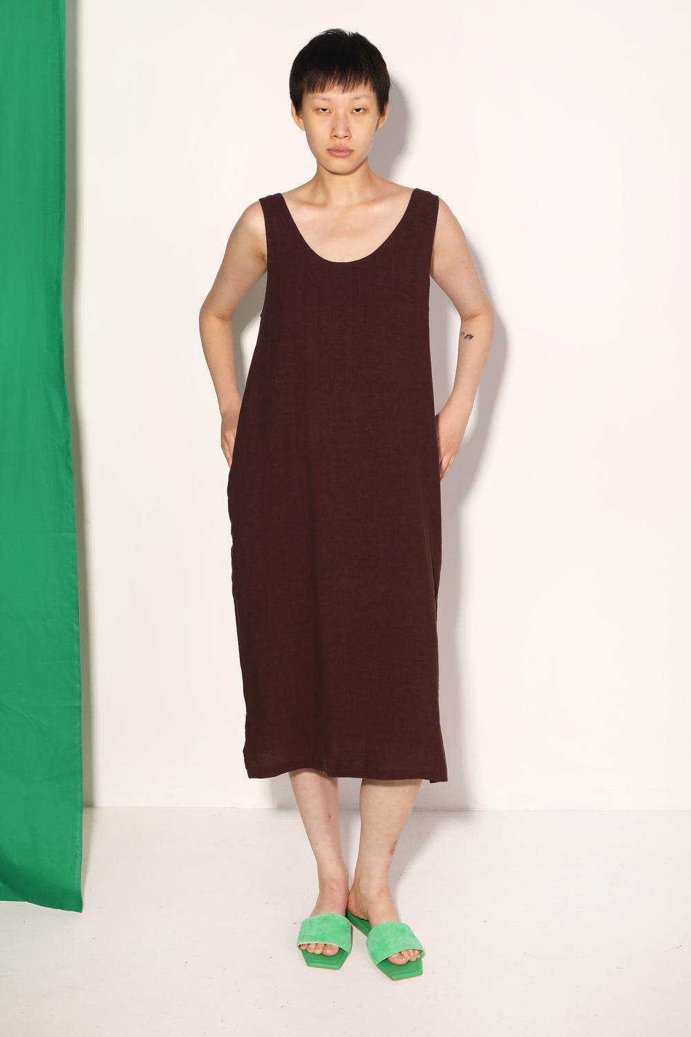 Basic Linen Shift Dress Chocolate